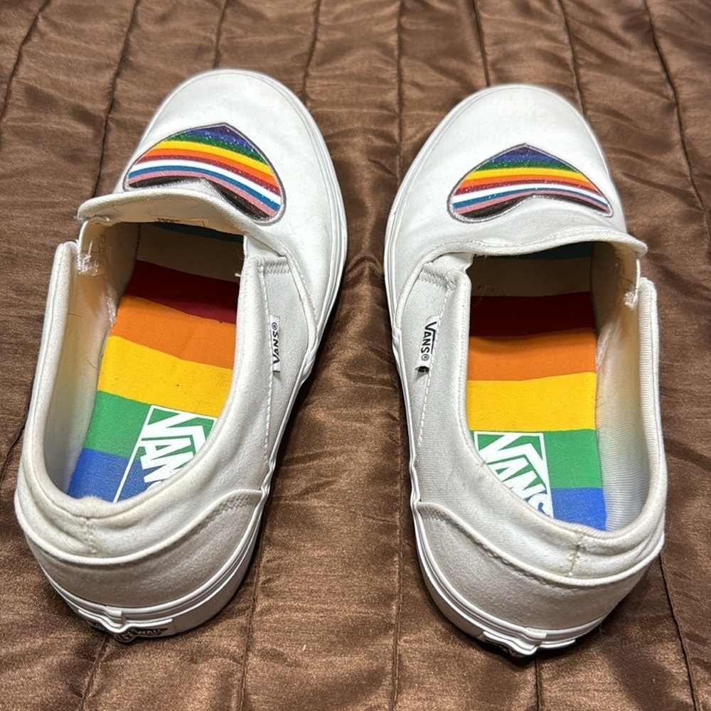 Vans Pride Edition White Slip-On with Multicolor Heart - Picture 4 of 5
